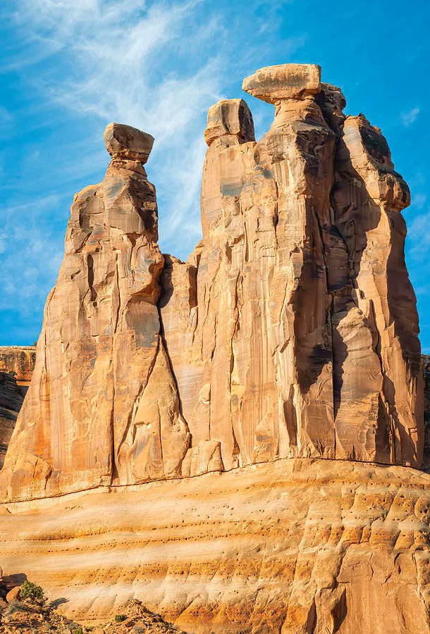 joancarroll's tweet photo. Three Gossips Arches National Park Moab Utah Close Up! https://t.co/DfAxnhV0Ku  #gossip #threegossips #arche #NationalParks #moab #utah #rocks #rockformation #photography @joancarroll https://t.co/rfbwaouKkJ