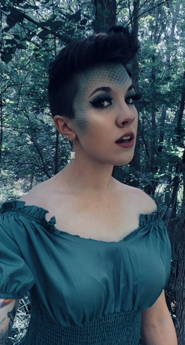 🐍 𝑀𝑒𝒹𝓊𝓈𝒶 🐍 https://t.co/kRK68g6lDZ<a href="/tag/twitchcon2022"class="tags"><span>#twitchcon2022</span></a>