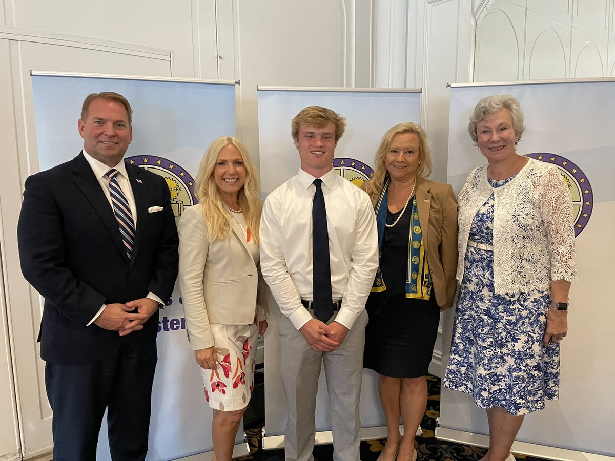 MonmouthSheriff's tweet photo. .@SheriffGolden attended Constitutional Ofcs Asn of NJ meeting @eagleoaks w County Sheriffs,Clerks&amp;Surrogates. Topics of discussion included diversion of 911 fees,criminal justice reform&amp;auto theft. Congrats to Ryan Milancewich for receiving COANJ achievement awd.@MonmouthCoClerk https://t.co/dO55KFj6sL