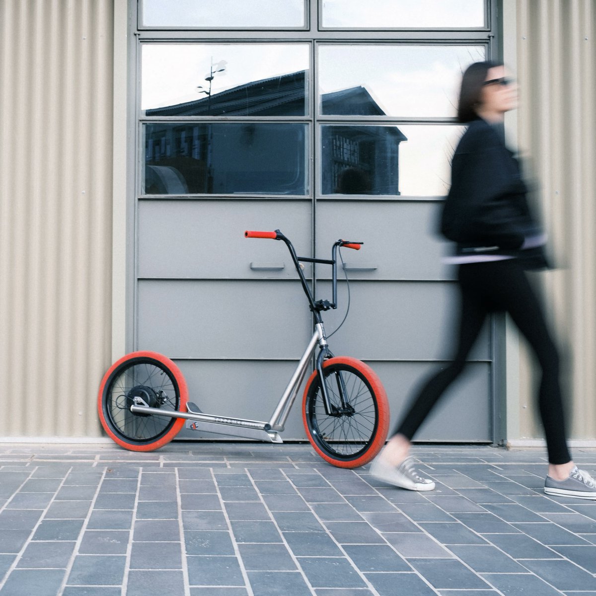 BAFANGElectric's tweet photo. Bafang X @BikeTozz
The Tozzbike Pipegun 1 is a simple, stylish, and unique #eScooter 🛴⚡ #PoweredByBafang
Described as ‘an alliance between real-life functionality and aesthetics’, it employs an efficient #Bafang motor ⚙️

Visit the #Tozzbike website: https://t.co/lPwv42hFiP https://t.co/wng9E8kZ6R