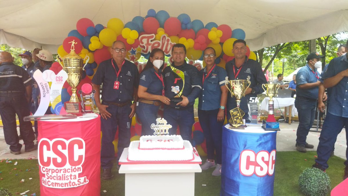 Funtbcac_Cem's tweet photo. #21Jul En ocasión de celebrarse la semana aniversaria de la #CSC desde Planta Cemento Andino, se realizó acto en reconocimiento a los trabajadores participantes en los Juegos Deportivos Interplantas 2022.
#ProducirEsVencer 
#LaGMVVLlegoAVillaZamora 
@NicolasMaduro 
@IndustriasVE https://t.co/lRzuFiBqx9