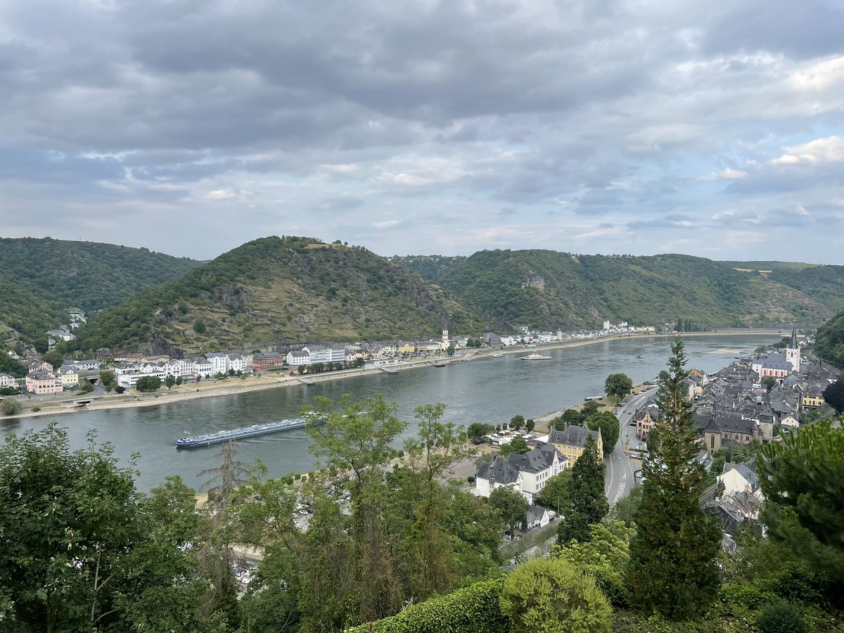 JillMWarren's tweet photo. Scenes from the 🇪🇺 #EuroVelo15 Rhine Cycle Route today between #Bonn and #SanktGoar including a meeting in #Koblenz with #EV15 partners from 🇩🇪Romantischer Rhein Tourismus 🚲❤️👍🏻#MoreCyclingTourism https://t.co/U21JnyaMuz