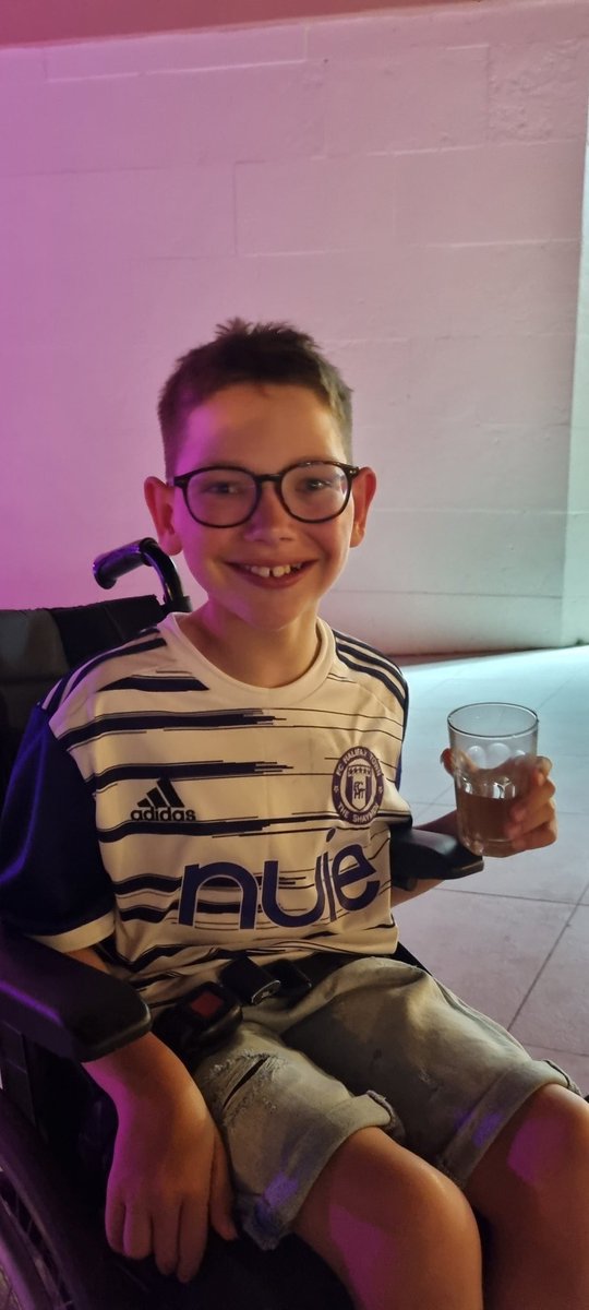 LittleyLucy's tweet photo. @FCHTOnline on tour #Turkey #Kemer we even had a Barrow fan coming over to Charlie and having a chat 😅 #football https://t.co/ROK8dBBZWc