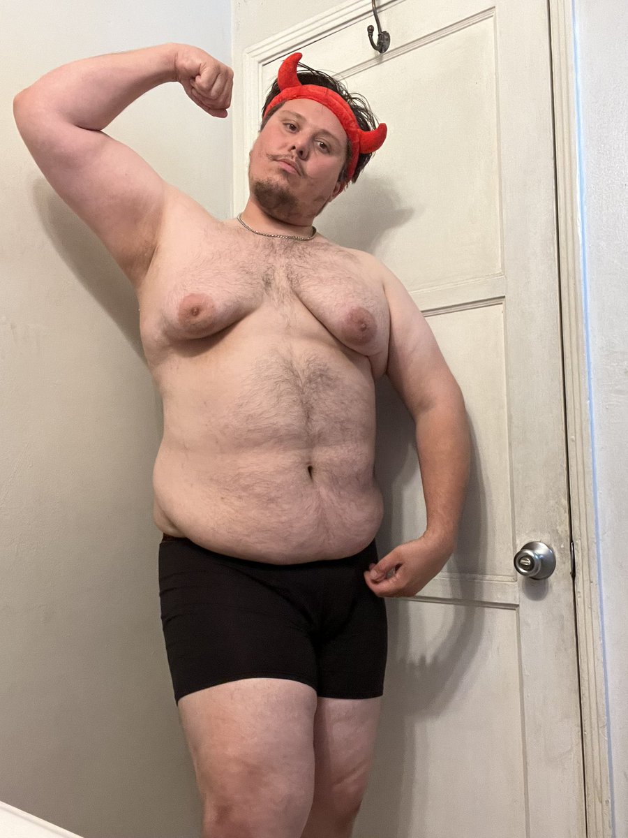 chubbylilcowboy's tweet photo. Hey Gang kinda stuck rn. #gottapush
318.80
July 21st 2022
#beefyboy #bullintraining #chubbyhimbo #gay #gayboy #himbointraining #manboobs https://t.co/cin4J96N7P