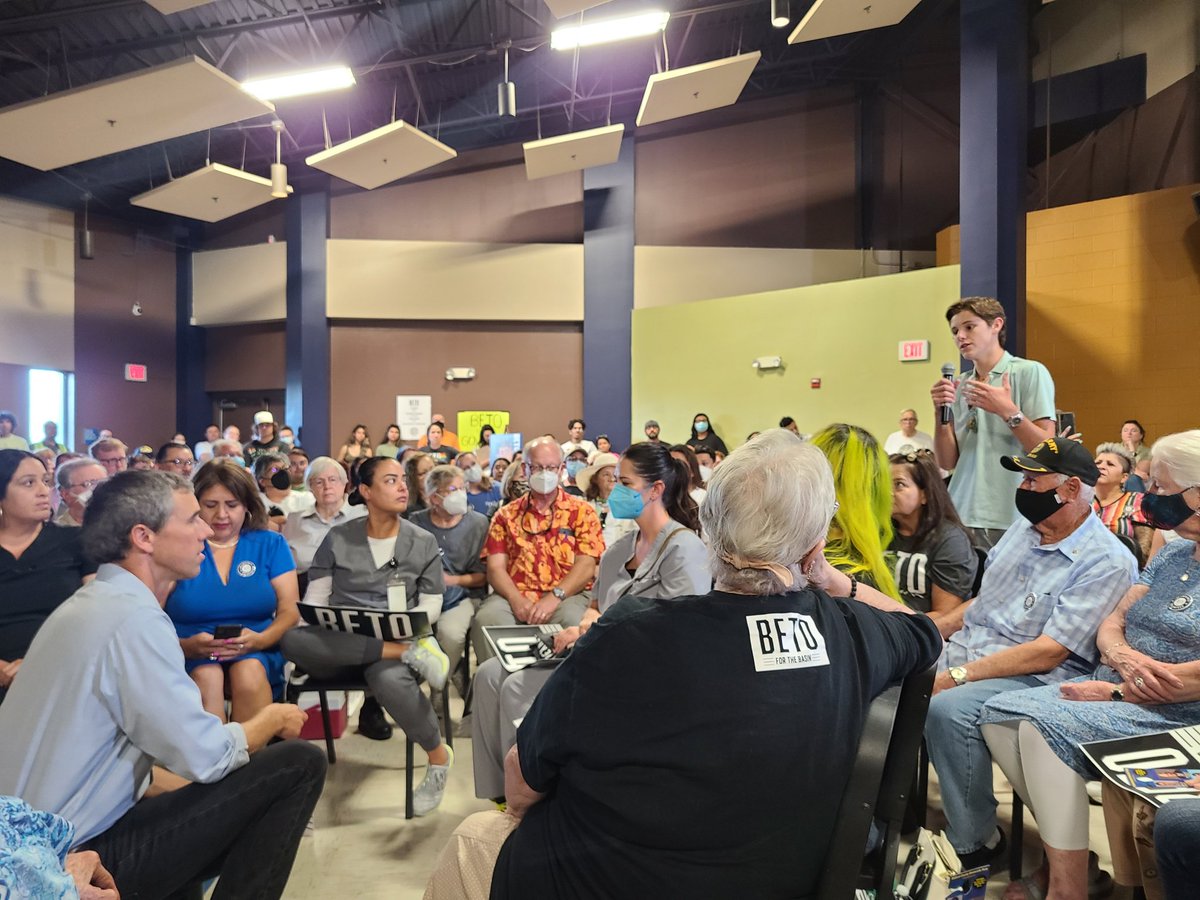 Moms for Beto tweet media