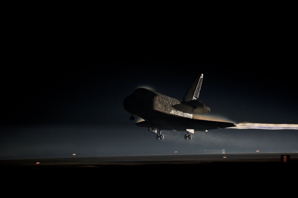ShuttlePorn's tweet photo. "Having fired the imagination of a generation, a ship like no other, its place in history secured, the Space Shuttle pulls into port for the last time. Its voyage, at an end." https://t.co/SrLNvBHZLd