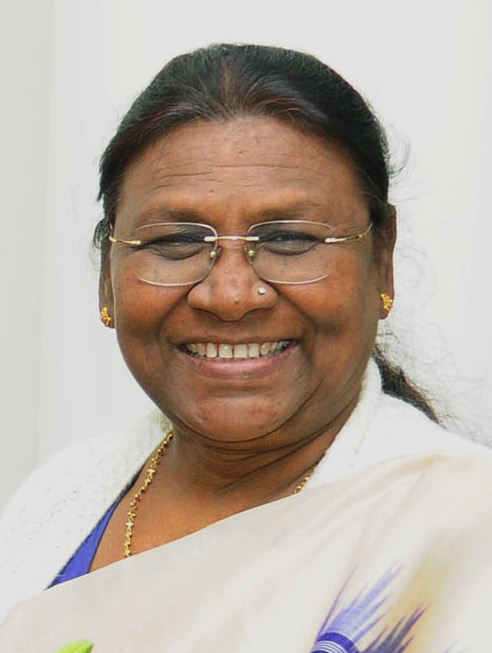 Congratulations to the newly elected president of India Smt.Draupadi Murmu!
You inspired millions of people, especially girls across the globe. 
#PresidentofIndia #DraupadiMurmu #India #SriLanka