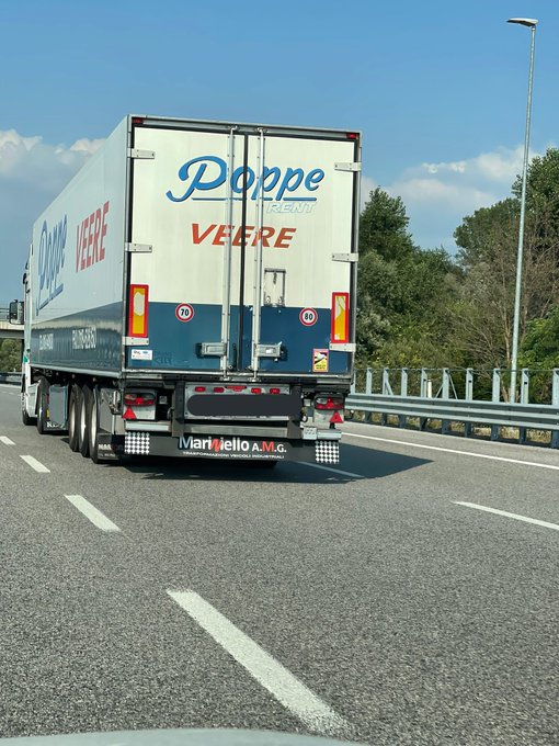 I was driving my way to my doctor when I saw this truck. &ldquo;Poppe Vere&rdquo; in Italian means &ldquo;Real Boobs&rdquo;.
