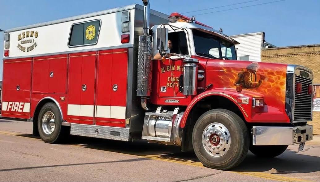 ChislicFestSD's tweet photo. A great big THANK YOU to the Menno Fire department for volunteering to manage beer sales at this years festival! Your tips will be their reward, please be generous.
#hifromsd #freemansd #chislic #chislicfestival #mvfd https://t.co/7cCdxkPVna