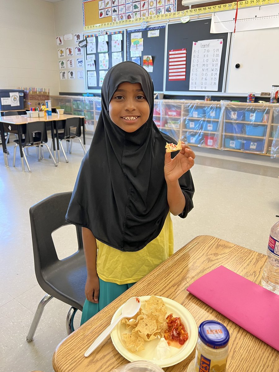 Ms. Anna Fan tweet media