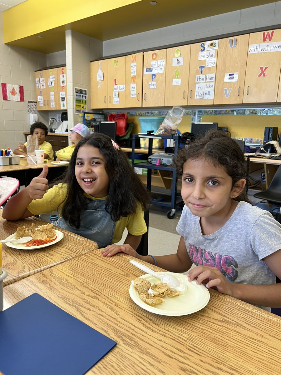 Ms. Anna Fan tweet media