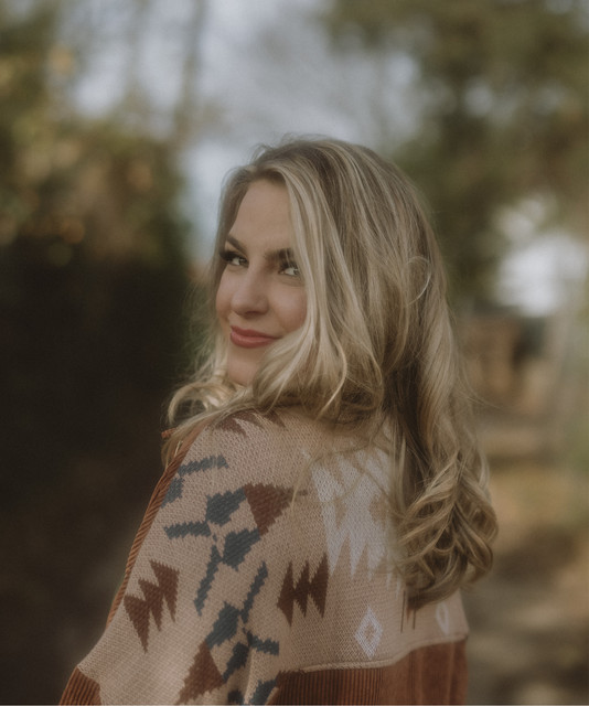 JeannieBCountry's tweet photo. #nowplaying #latestrelease ‘Who I Was (Montana Memories)’ by #CatStone on @meridianfm #countryradio #countrymusic #womenofcountry https://t.co/fFheYN79sc