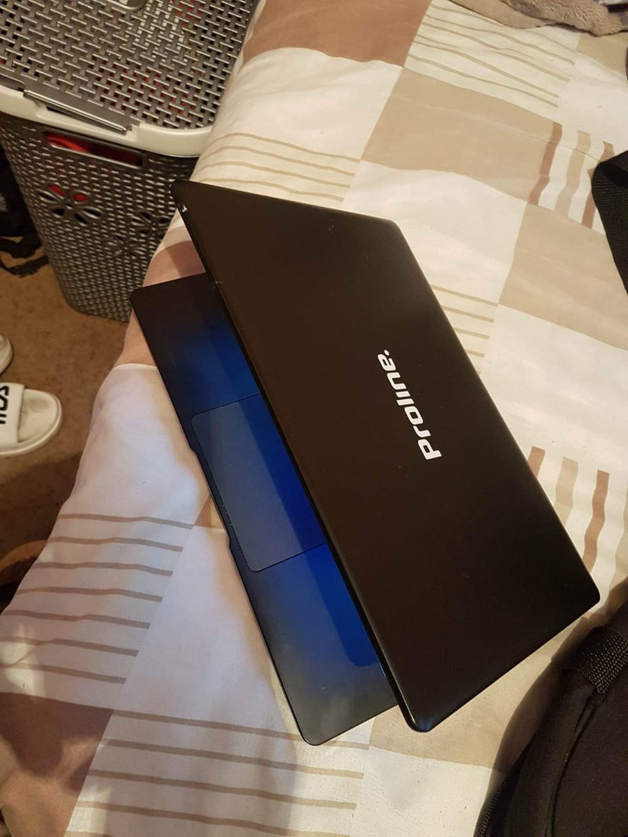 Mahlogonolo_H's tweet photo. I have got awesome pre loved laptops and iPad for sale app me on 0762121661 @2022AFRICA https://t.co/wHDsi5tpTJ