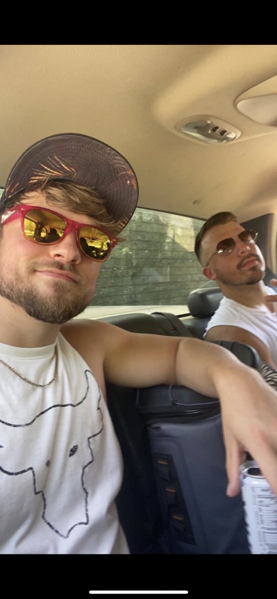 BradRicePlays's tweet photo. Happy Faster Horses 🐎 https://t.co/UiOhuIknTL