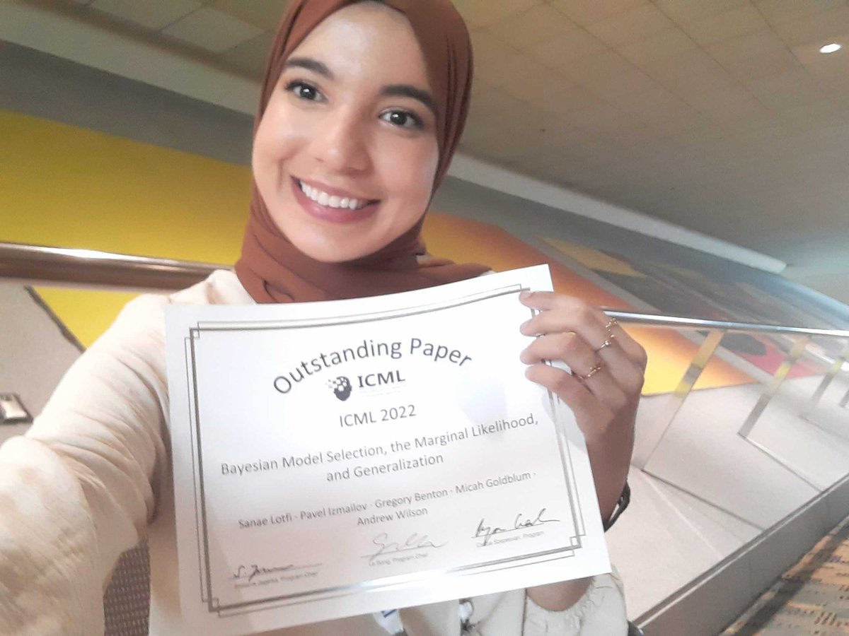 This Moroccan Arab Muslim first-generation woman just gave her first long talk for her award-winning paper at #ICML2022! I dedicate this achievement to all the underrepresented groups that I proudly represent! 

So overwhelmed by all the support that I received! Many thanks! 1/2