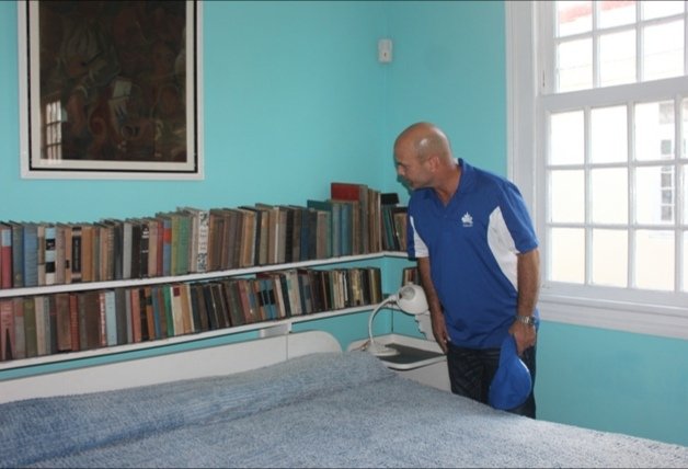 GHNordelo5's tweet photo. Hoy se conmemora el 123 aniversario del natalicio de #ErnestHemingway. En la Finca Vigía se conservan sus objetos personales tal y como él los dejó. #Cuba #CDRCuba #SomosDelBarrio #CubaPorLaPaz https://t.co/kfA5xYlLHB