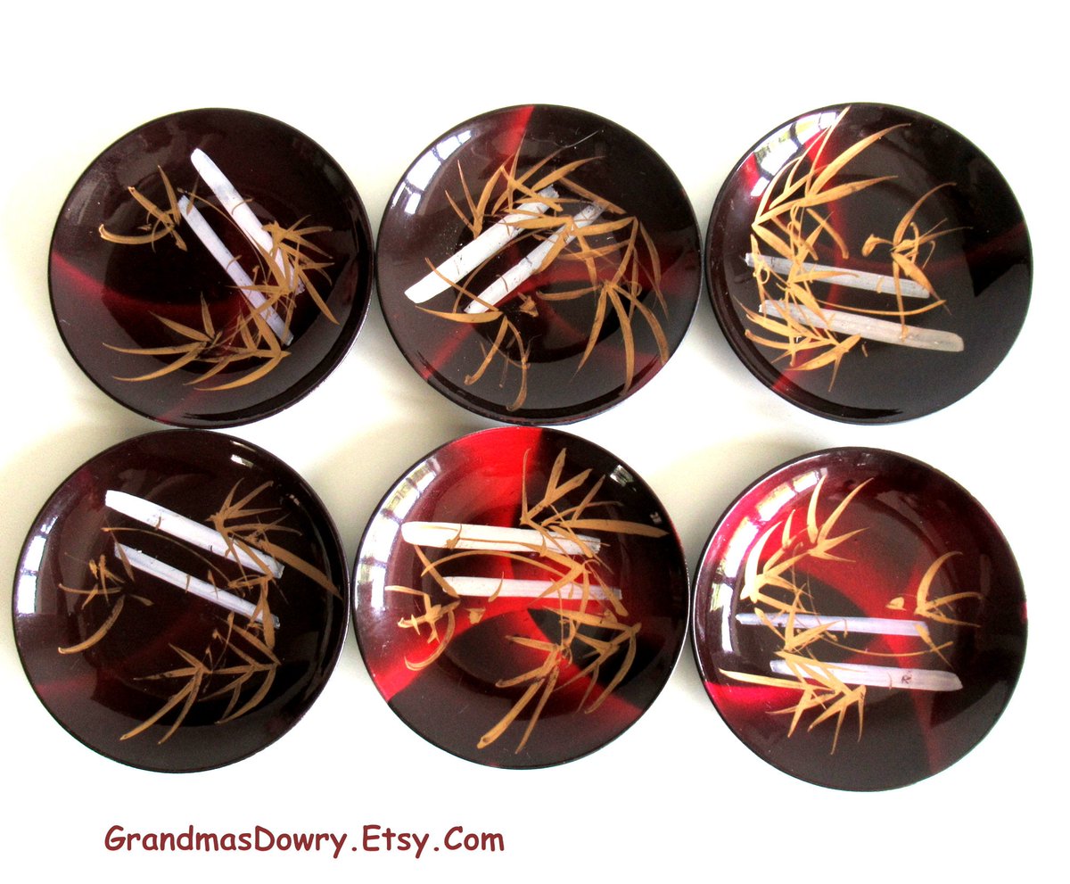 GrandmasDowry's tweet photo. Black Red Asian Lacquer Coasters/ Plates, Vintage Oriental Lacquer Sushi Small plates coasters Made In Taiwan https://t.co/RtCW1sJIv9 #black #red #blackredplates #orientallacquer #smallasianplates #asiancoasters #orientalcoasters #orientalplates https://t.co/eM4eYopjnE