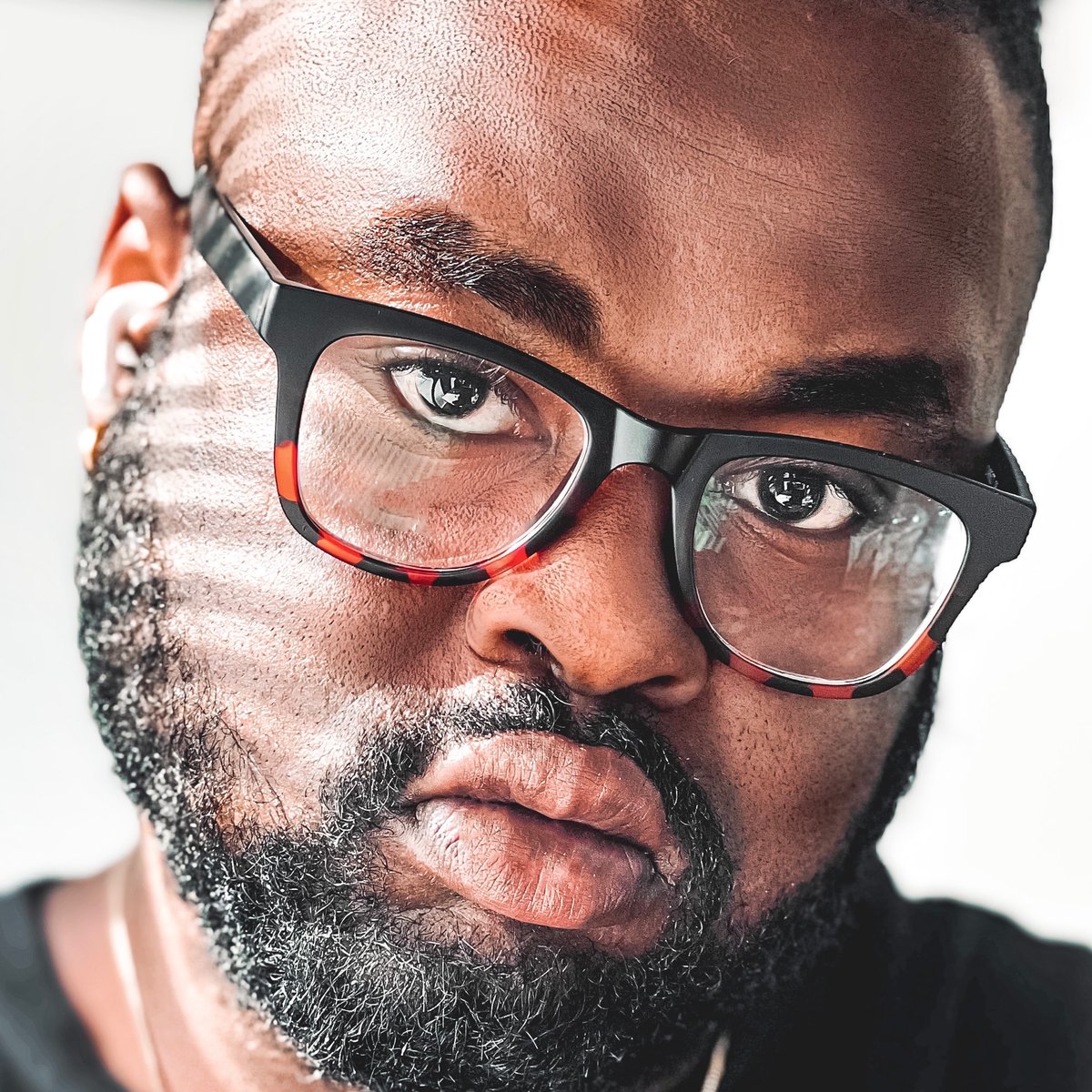 Sometimes I have to remind myself: BLACK MAN, YOU ARE MORE THAN ENOUGH! 🥺
•
•
•
#morethanenough #blackmanmagic #healingquotes #blackhusbands #blackchristianinfluencers  #blackisthenewblack #eyebuydirect