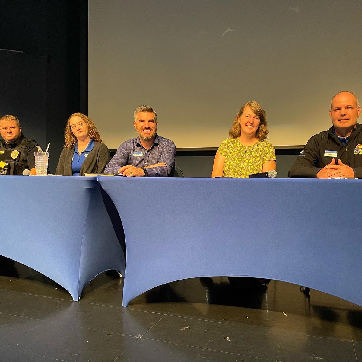 Kuorientation's tweet image. Thank you so much to everyone who helped make orientation possible this summer! Our campus partners helped us everyday with panels, opportunities fair, providing resources and so much more! We love our KU community! 

#kuorientation