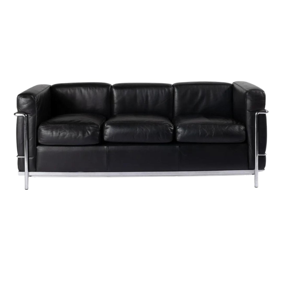 LiveAuctioneers tweet media