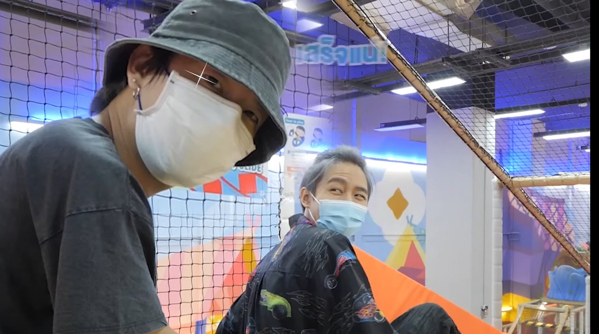 PromMarkLatam's tweet photo. Ya fueron a ver #PartofMeEP3 ? Vayamos a ver como se divierten estos dos niños chiquitos de 3 años 🤣🤣
📌https://t.co/JYq5GKEULq
#พร้อมมาร์ค
#prompayy #MSIWAT https://t.co/ocBMeSnZYt