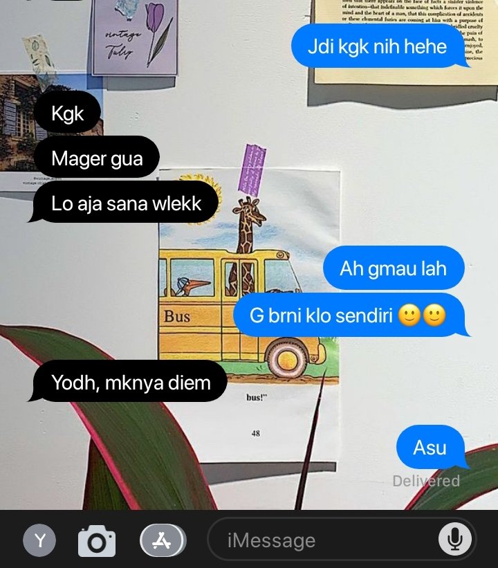 gomawohyunk's tweet image. 194. Cpek sm kakak beradik ini
Cw // Harsh word