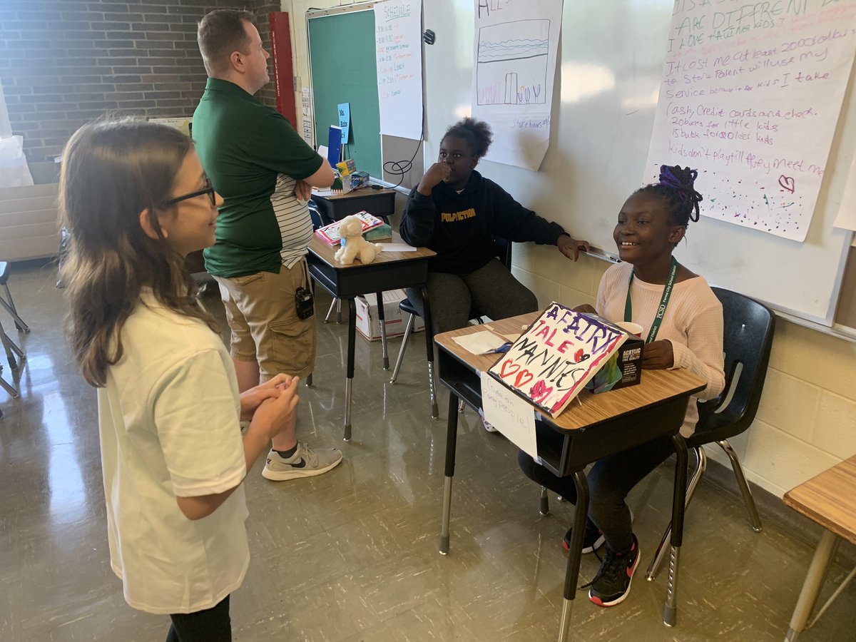 PCSDsummer's tweet image. Middle school students presenting the businesses they came up with after learning about entrepreneurship!! Thank you to our partner, @JA_CLE for providing materials for our enrichment courses again this year. #PCSDSALE ⛵️⛵️