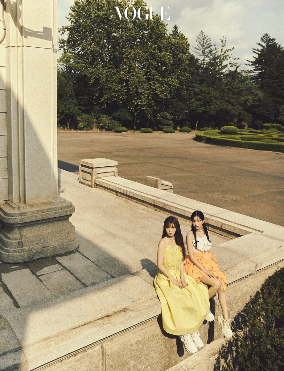 STAYCZONES's tweet image. STAYC for VOGUE Korea