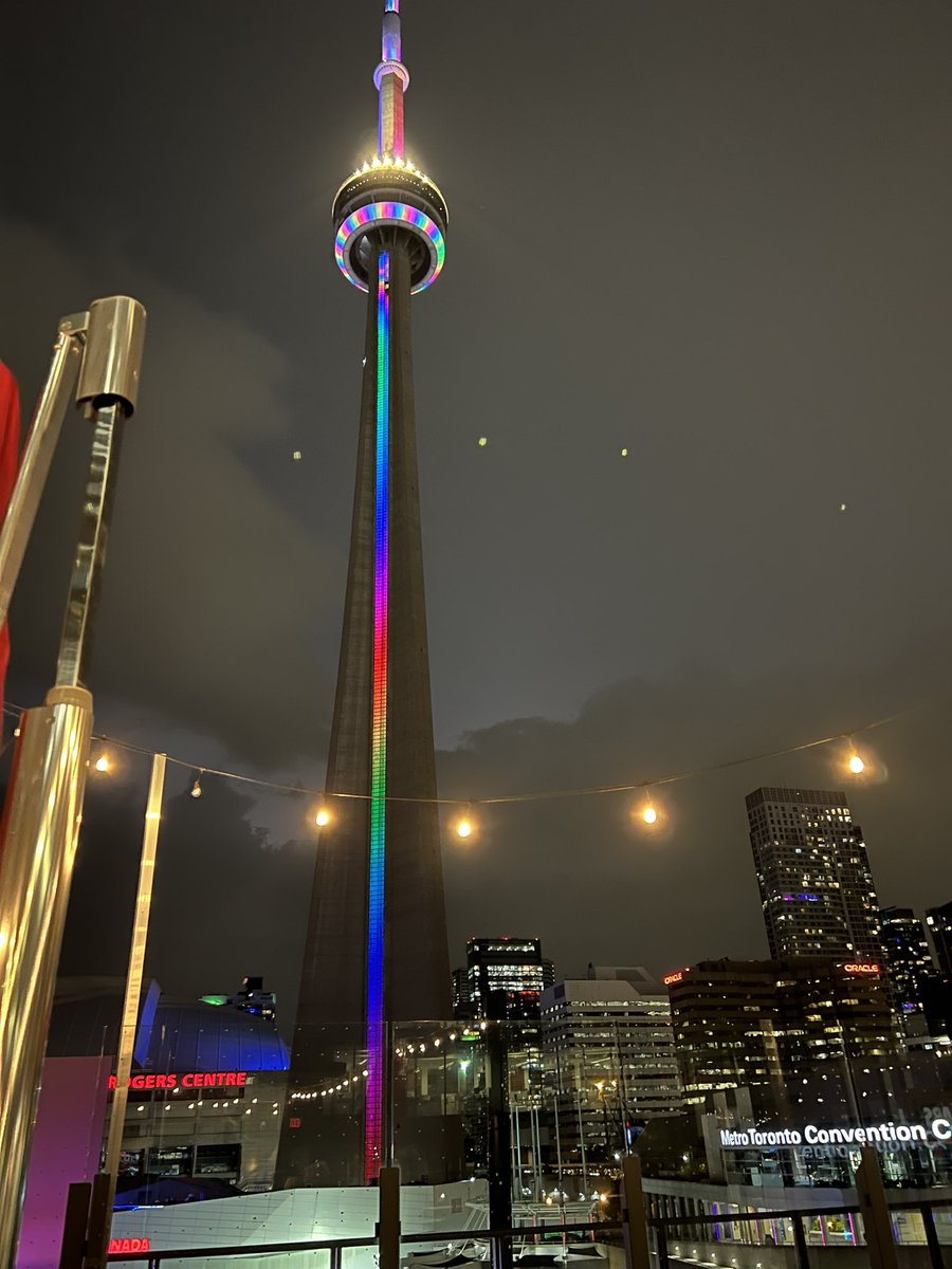 EBee74's tweet image. #ac22toronto thank you @destintl for being the beacon of destination marketing! #Toronto was a great choice 🇨🇦♥️ - Love @VisitSavannah