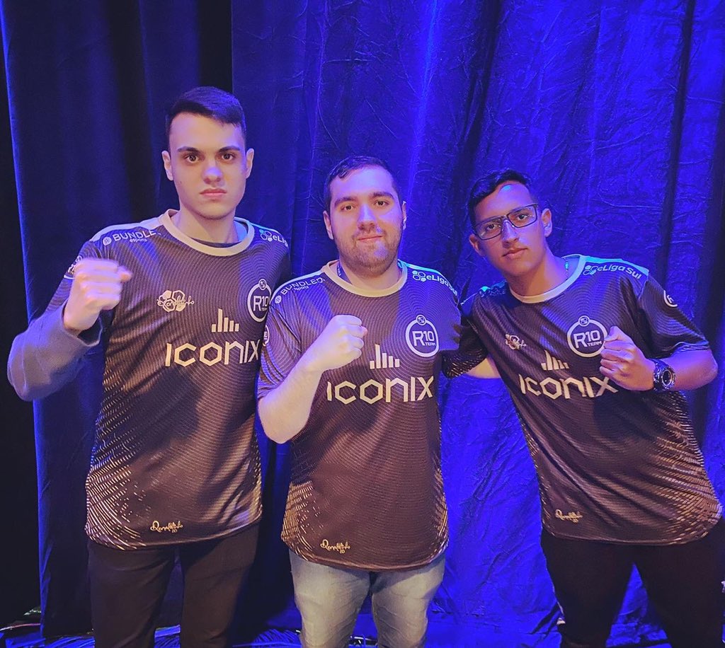 Greatteambr's tweet photo. Um #TBT muito especial hoje! Esse foi lá na temporada do #FIFA20 com os craques @Gabrielpn00, @MGCF_Abrucio e @PHzin 🤙🏾

No #FGS20, em Atlanta, Phzin foi Top 8 no Xbox. PN e Abrucio foram TOP16 🎮⚽️🇧🇷

#GoR10Team 🤙🏾🧙‍♂️ https://t.co/vkbrh9hdpD