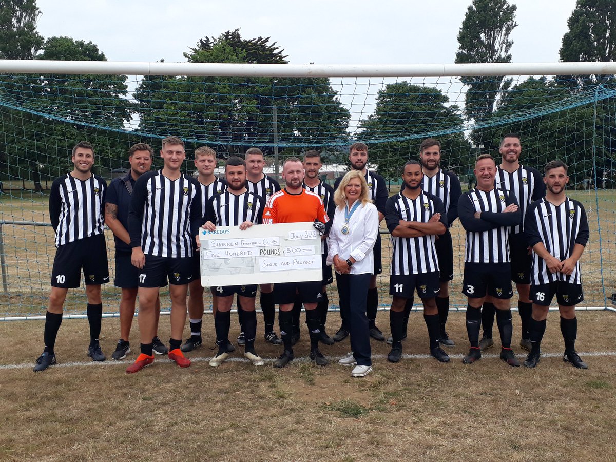 HMP Isle Of Wight Football Team tweet media