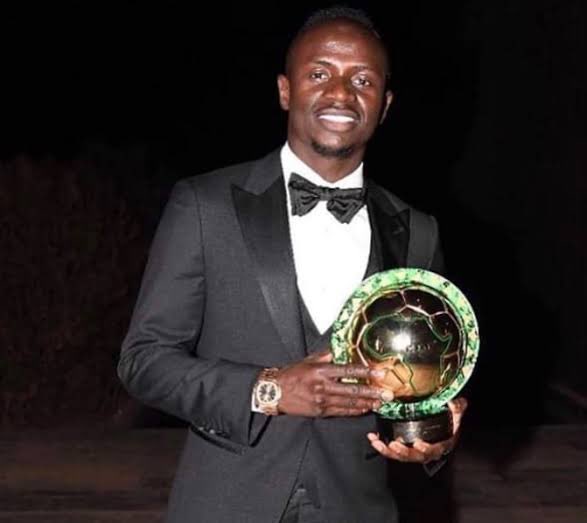 Brilamedia's tweet photo. Sadio Mane has been crowned as the CAF Men’s player of the year for the second time.

The Bayern Munich forward won the AFCON with Senegal and helped his team qualify for the FIFA World Cup. https://t.co/J2b9HmNIC7