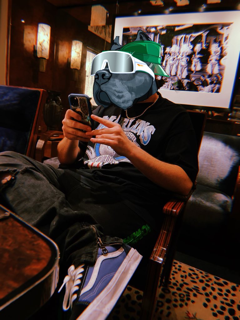 The Garage is still the only nft to donate to the @MakeAWishSNV and wants to give IRL benefits to there holders by opening the very first nft restaurant in LV <a href="/LPBCNFT/">The Garage</a>