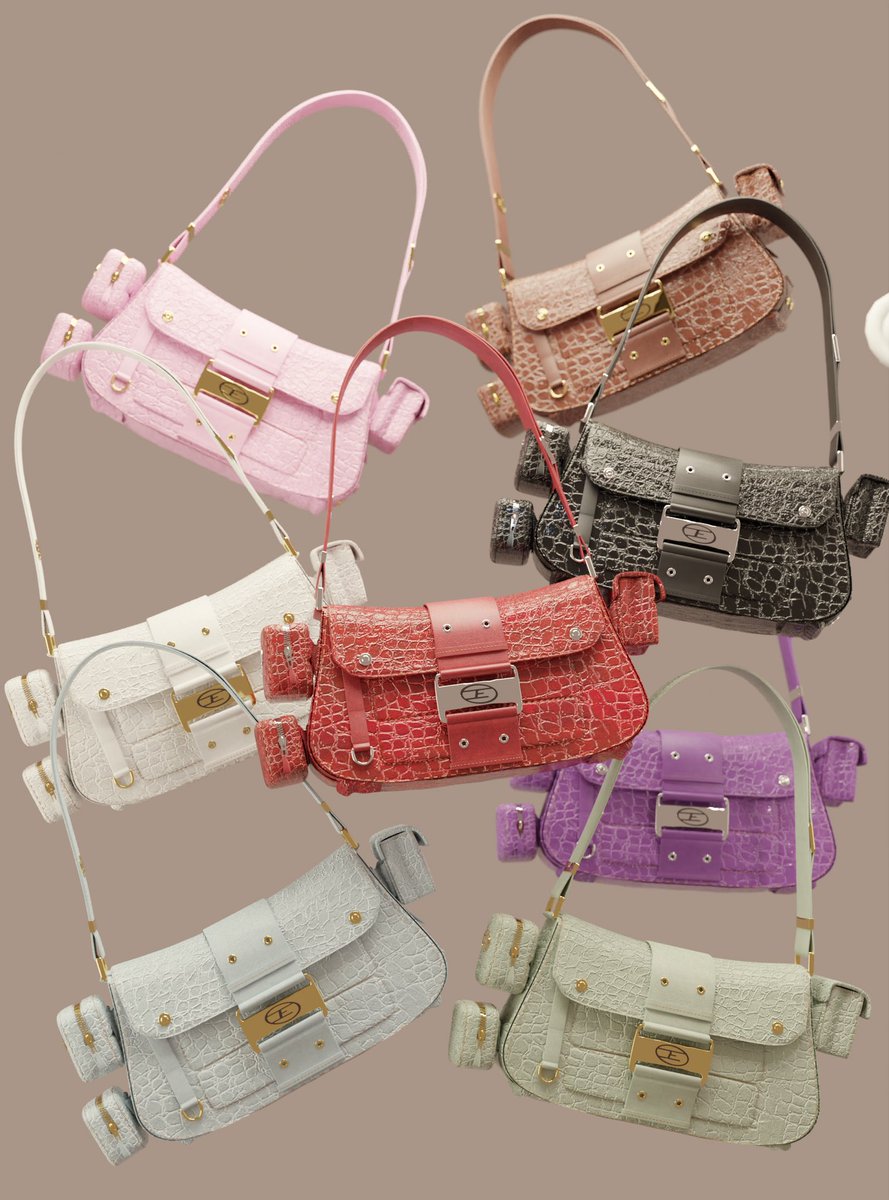 MossaRBLX's tweet photo. Cute renders I made ❤️🤎🤍

Bags made by me for @VerzahceRBLX 

#roblox #robloxdev #render #blender #design #purse #fashion #dior #3D https://t.co/MfTNVWhrab