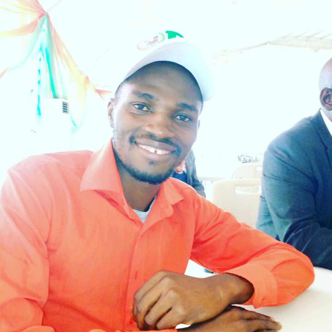 VictorDariyan's tweet photo. As Tinubu and APC as busy hiring fake Bishops to scam Nigerians, smart Obi-Datti groups are in the field mobilizing supporters.
Jos South Obidients at a sensitization pally. Our Labour shall never be in VAIN.

#davidhundeyin | Sowore | Emeka | Benin | #RotimiAt40 https://t.co/aDdkmNu7KA