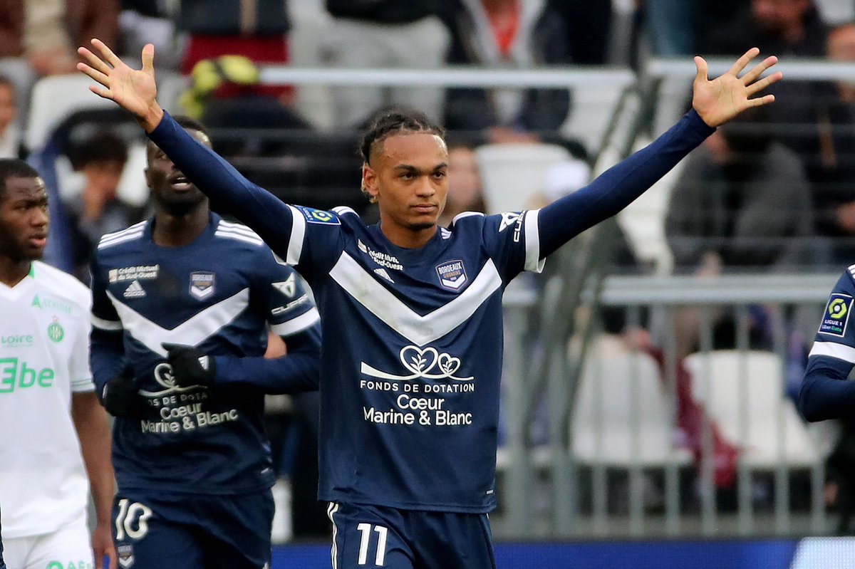 FabrizioRomano's tweet image. Official. Southampton complete their sixth signing with talented forward Sékou Mara from Bordeaux, deal completed and sealed today. 🚨⚪️🔴 #SaintsFC

“A France Under-21 international, Mara set to become Saints’ signing once he completes his medical and signs”, statement says.