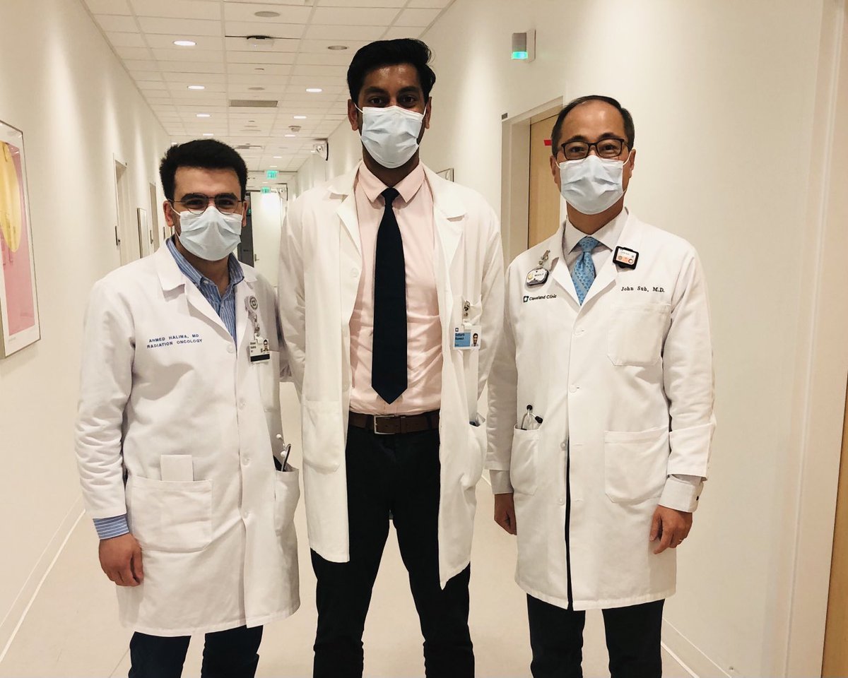 DrJohnSuh's tweet photo. 🙏 ⁦@SidVRamesh⁩, med student ⁦@UMKCmedschool⁩, for spending past 4 weeks w/ us in #radonc! ⁦@AhmedHalimaMD⁩ and I enjoyed spending time w/ you. 🙏 ⁦@CunninghamOnc⁩ ⁦@MayoClinic⁩ for suggesting that he rotate here. Hope you match at your top choice https://t.co/M8UBW51UQV