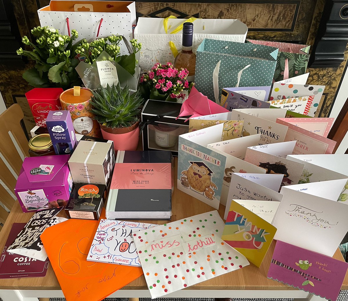 Miss Tothill tweet media