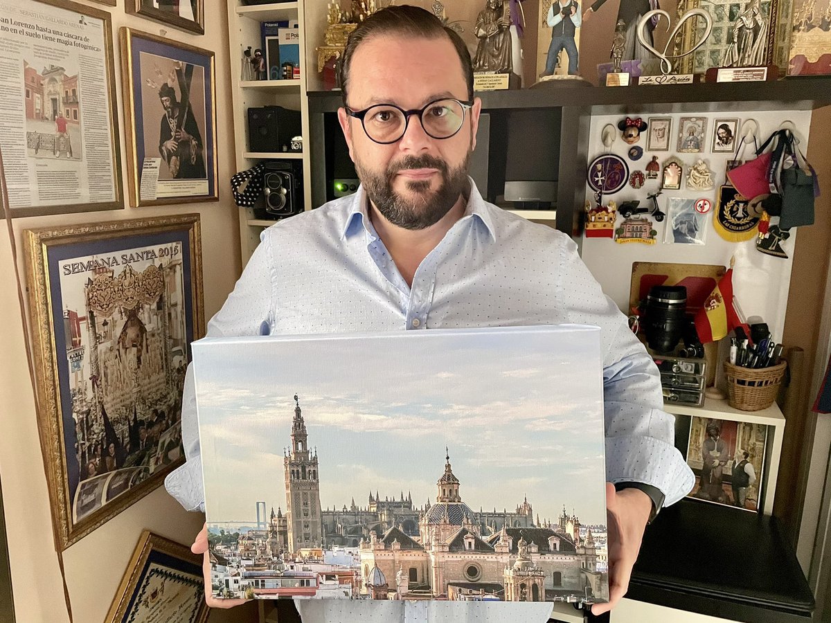 Se acerca el inicio de mis vacaciones y os quiero agradecer vuestro interés por mi trabajo con un regalo. Es un foto-lienzo de 30x45 cm en bastidor de madera ¿cómo lo puedes conseguir? 

☝🏻Rt 
✌🏻Seguir esta cuenta 

El 31 de julio comunicaré el ganador en este hilo.