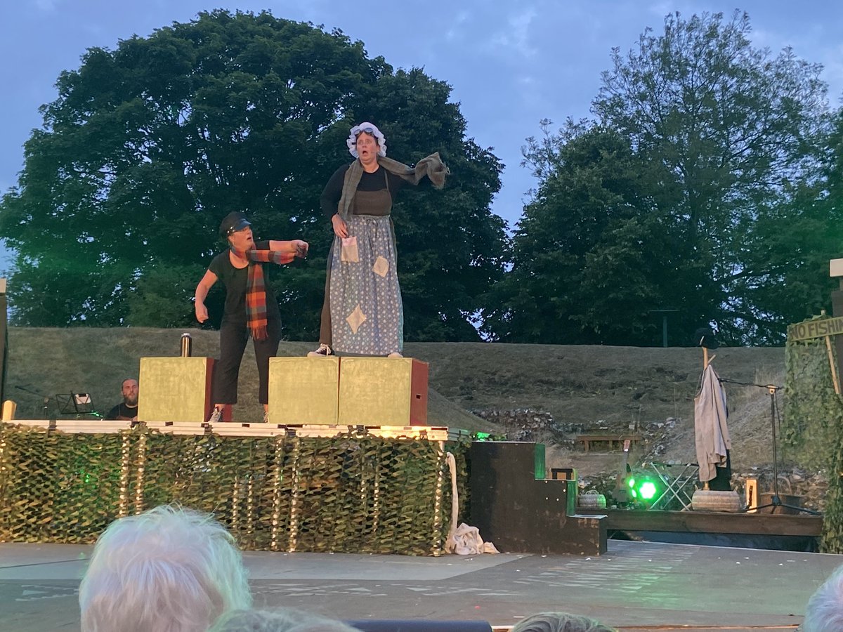 kellysgriffiths's tweet image. Finally got to see the fabulous @ThePantaloons Wind in the Willows cast LIVE! 🥳🐸 🐀 🦡🥳 Such a beautiful and fun adaptation. Well done team! Poop poop!!!