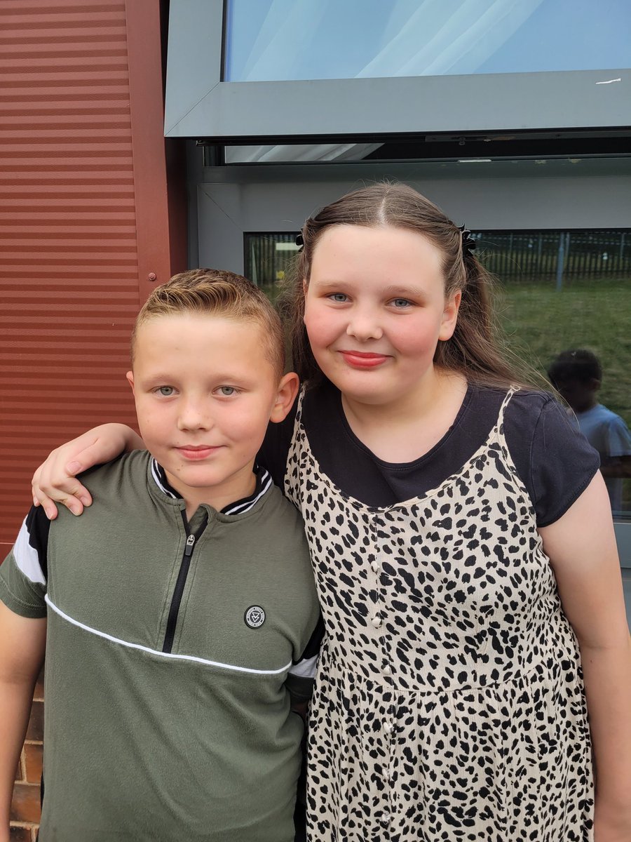 Olivia &amp; jack had a fantastic time at the y6 leavers disco 🥰 @MissSmalleyy @MissRobertsonFH