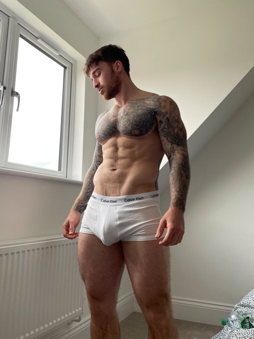 For my exclusive content 😉⬇️ https://t.co/3x6d7ZPEFy https://t.co/fjnDwP0L5F