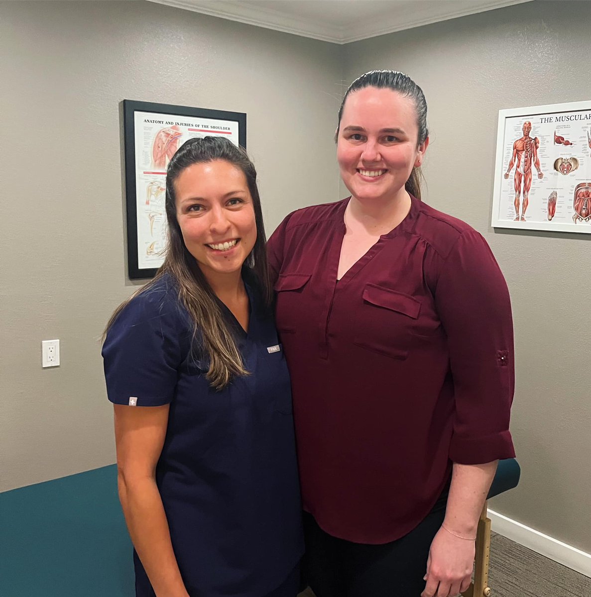 We still have availability this Saturday! Dr. Courtney and Janti will be here from 9am to noon. Give us a call to book the remaining spots!

#longmont #chiropractor #saturday