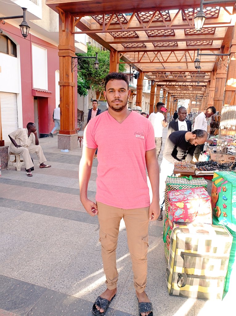 أعتدل في كل شئ الا  في عزة نفسك إطغي ♡