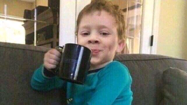 كل معلوماتي عن الكرة أنها بتتشاط 😂😂