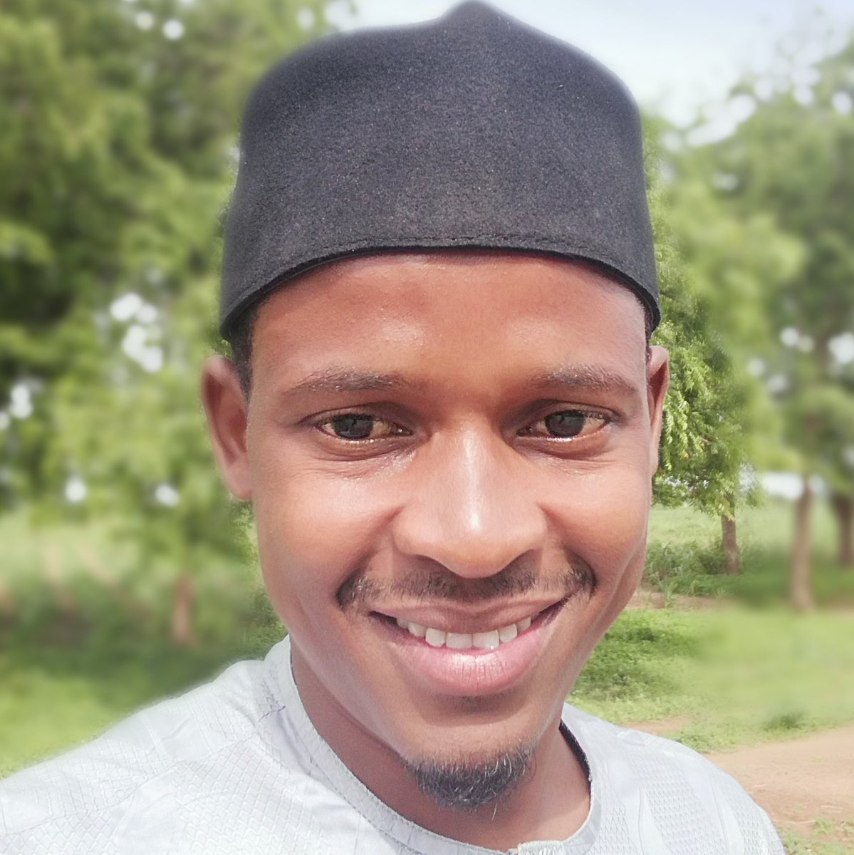 Jamiludange's tweet photo. #NewProfilePic https://t.co/AKWmwaaeEb