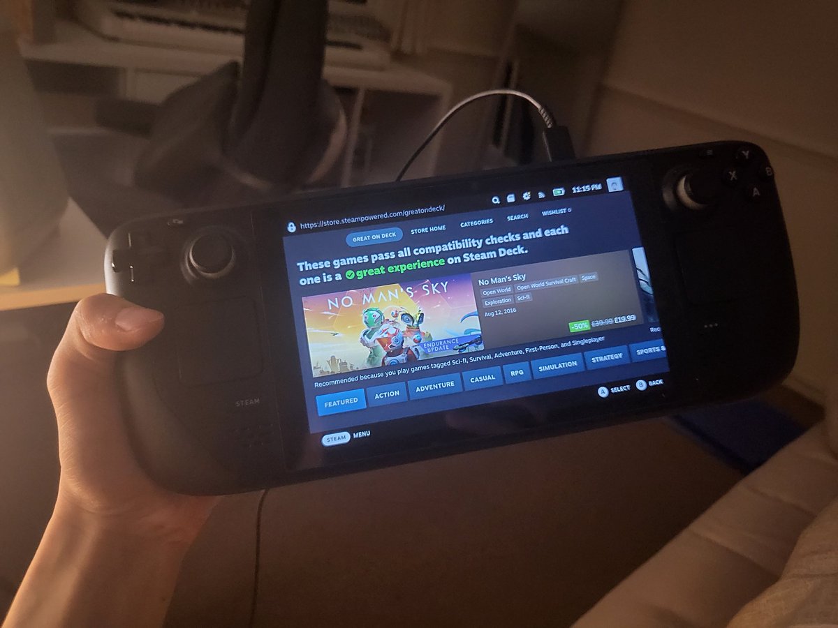 handheldrace's tweet photo. Steam Deck Review:

It gud. me likey.

Thanks for watching. https://t.co/aGpKpnFqzk