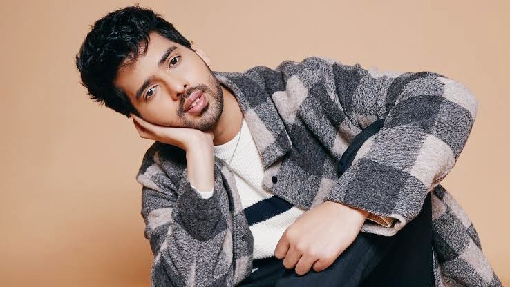Afshaaa22_'s tweet photo. Happiest Birthday supArmaan🦸! I'm immensely proud of you and it makes me so happy to see you fulfill all your dreams one after the other. You make me believe that dreams do come true.✨❤️

#HappyBirthdayArmaanMalik https://t.co/JqZxPTyE2V