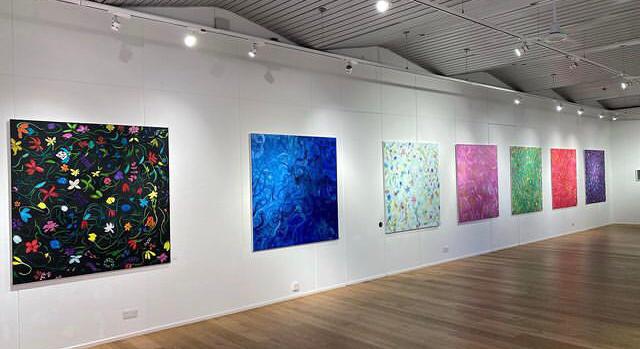 LuciaLi_21Luz's tweet image. #DeepDive @BanksideGallery #BanksideGallery #LaurelHolloman
Mrs. @LaurelLHolloman Perfect title because art is an act of diving deep into the soul.