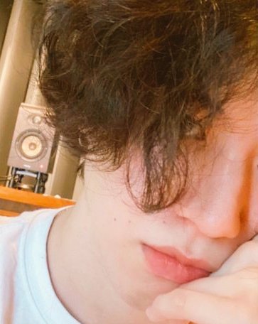Ate84300759's tweet photo. ولی وسط آشفتگی های زندگیم ، تو تنها آرامش زندگیمی :)
#YUGYEOME
#GOT7
#유겸 
@GOT7 @yugyeom https://t.co/InURWyTN4m